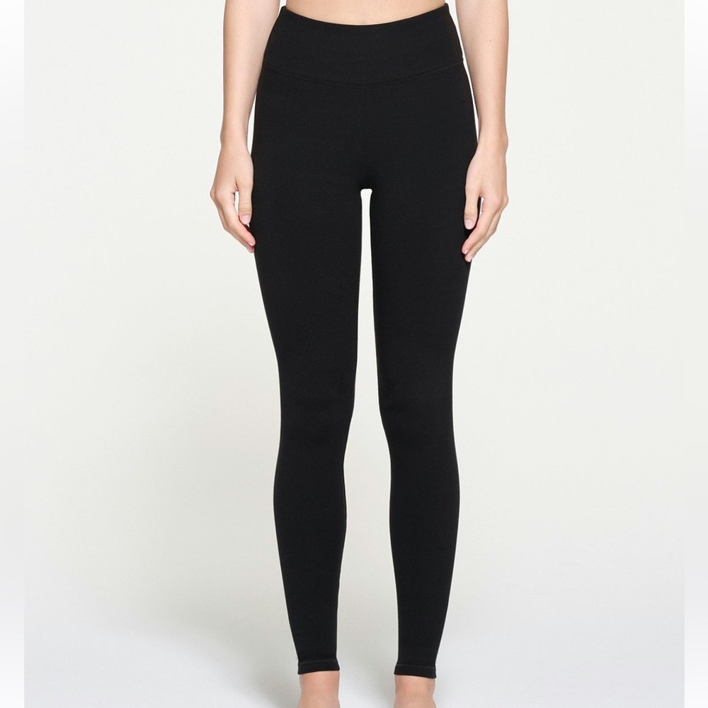 SKIMS HIGH-WAISTED BANDED LEGGING